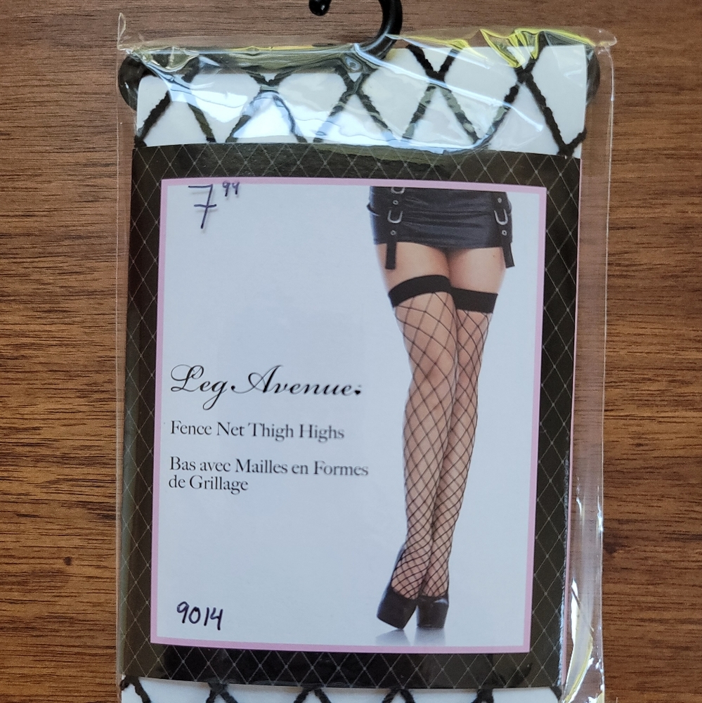 Fence net thigh highs